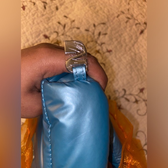 SILFEN Alberte Metallic Sling Bag NWT - Picture 12 of 13